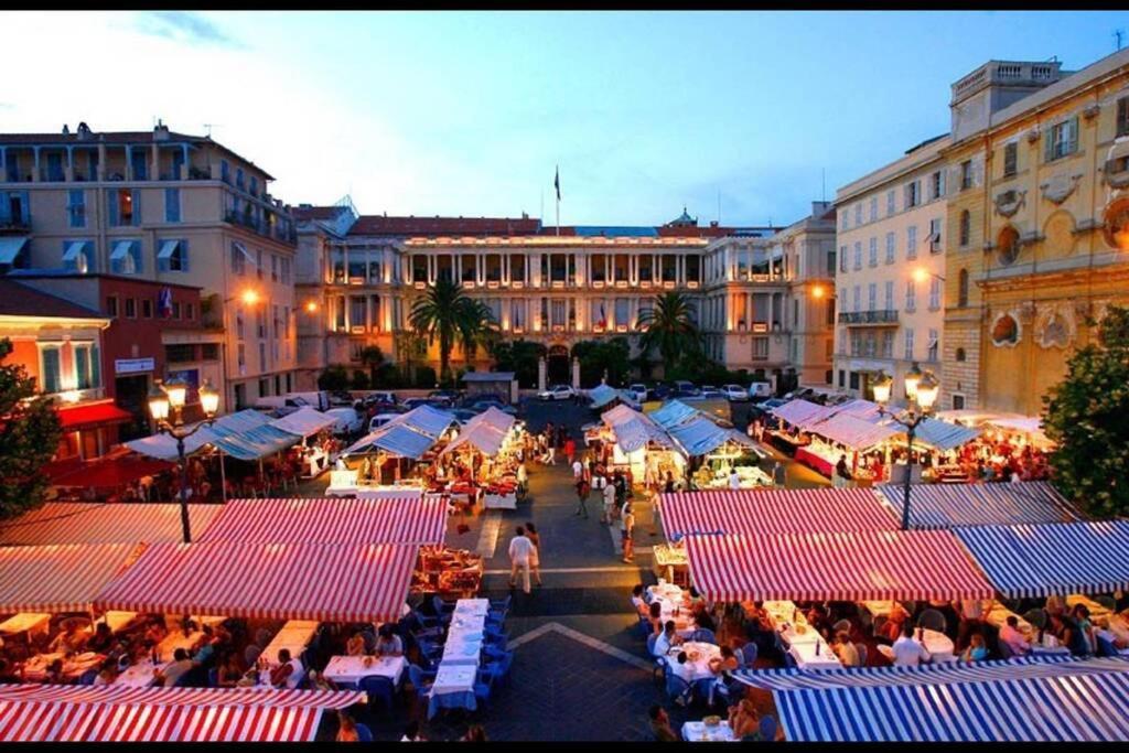 Appartement 2 Chambres Refait A Neuf, Climatise, A 2 Min De La Mer Nice Exterior photo