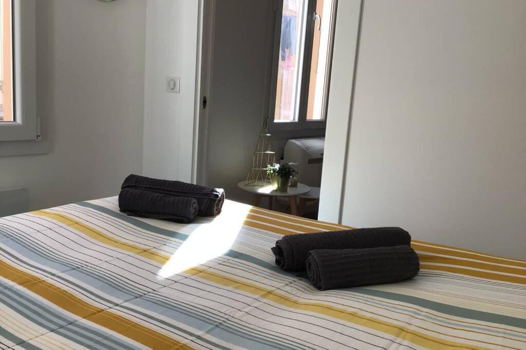 Appartement 2 Chambres Refait A Neuf, Climatise, A 2 Min De La Mer Nice Exterior photo